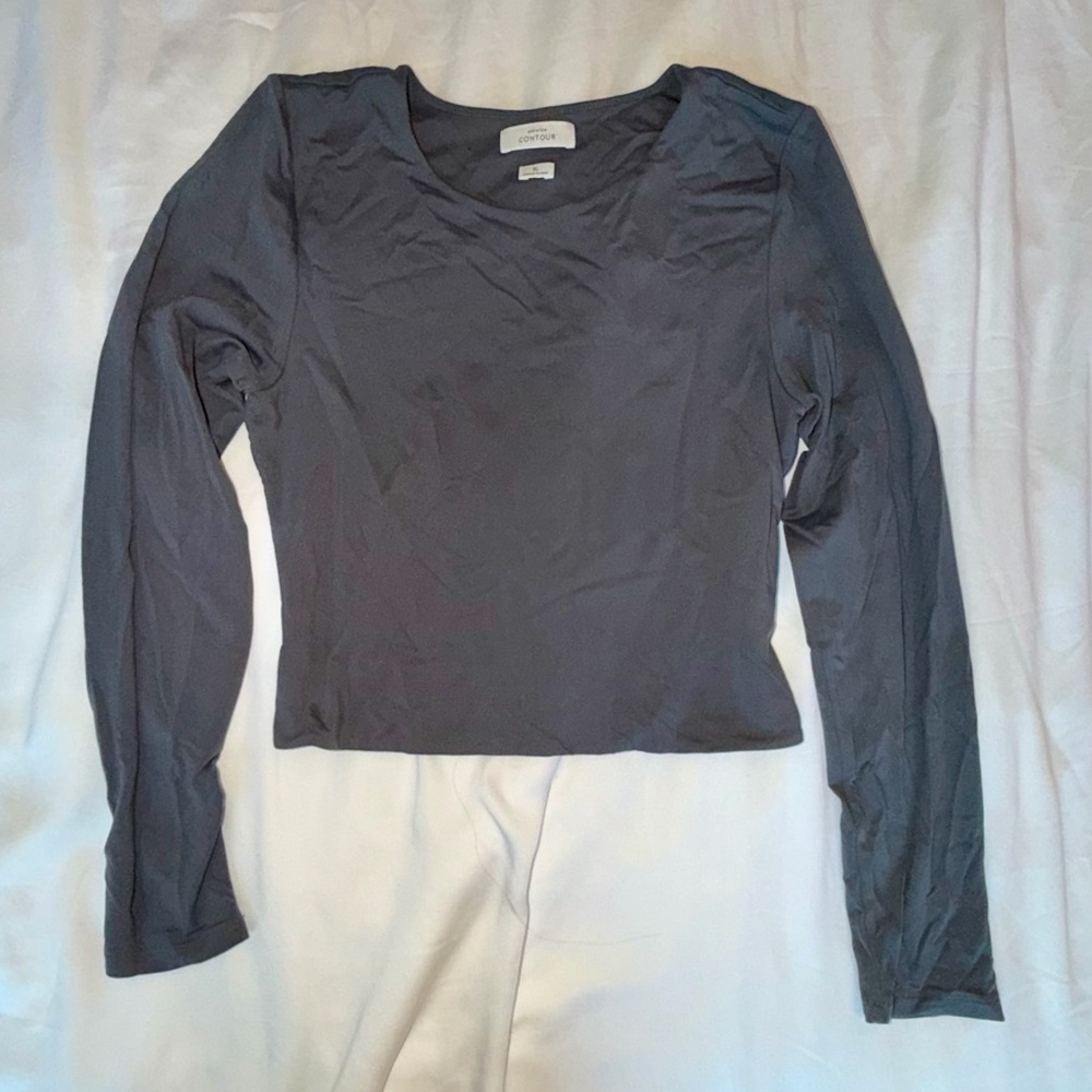 Aritzia Babaton Contour Crew Longsleeve Coal Grey - Size XL